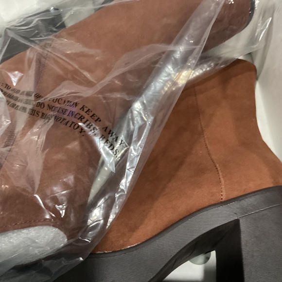 NWT SUN & STONE BLOCK HEEL BOOT IN BROWN SIZE 8 - Picture 4 of 8